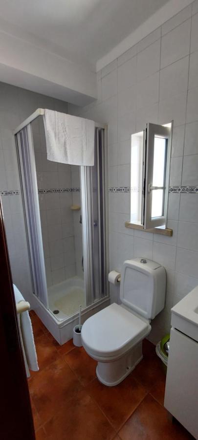 Pequena Baleia Bed & Breakfast Ferrel  Exterior foto