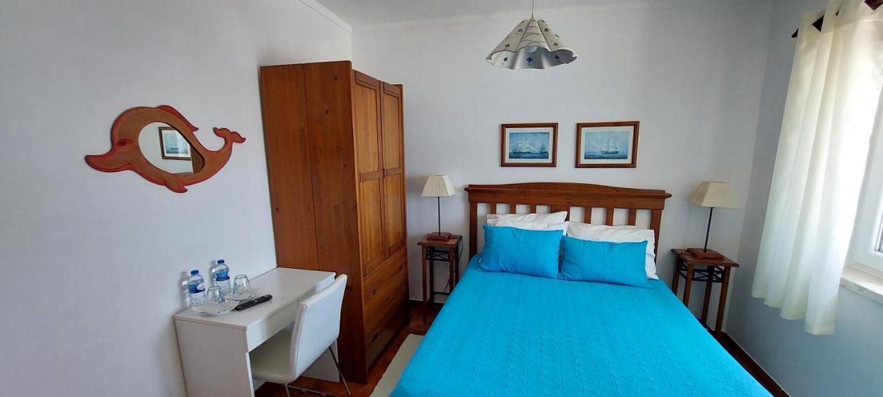 Pequena Baleia Bed & Breakfast Ferrel  Exterior foto