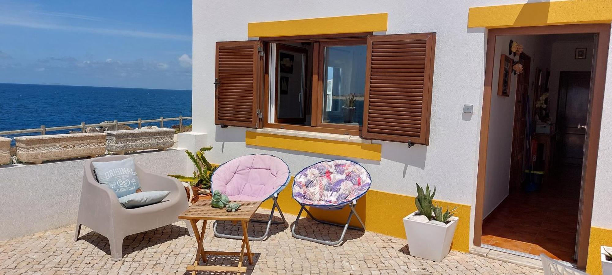 Pequena Baleia Bed & Breakfast Ferrel  Exterior foto